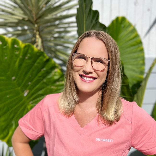 Dr Lindsey Jones